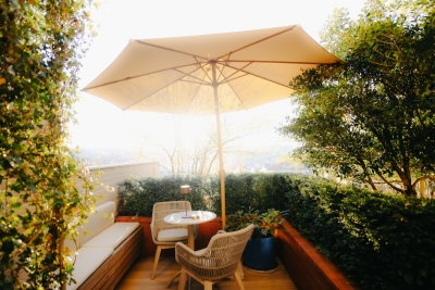 Tuinmeubilair gaat in 2026 voor warm en organisch